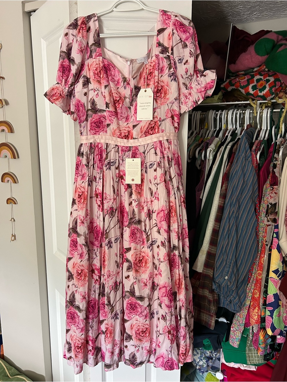 NWT Ivy City Co Ballerina Pink Floral Midi Dress, Small